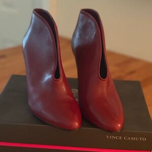 NEW Vince Camuto Brown Ankle Boots